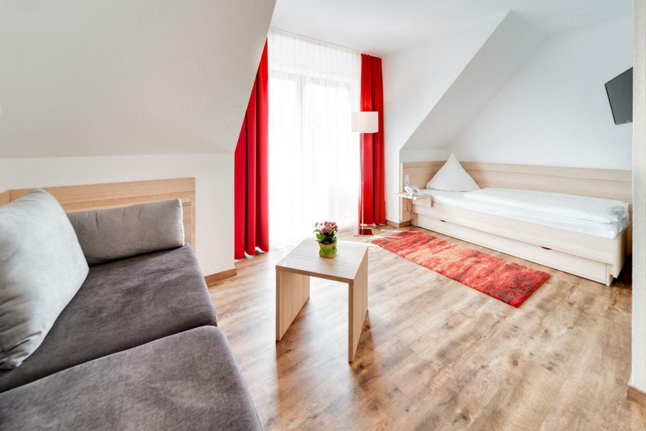 Hotel Waldparkstube Bad Schonborn Exteriör bild