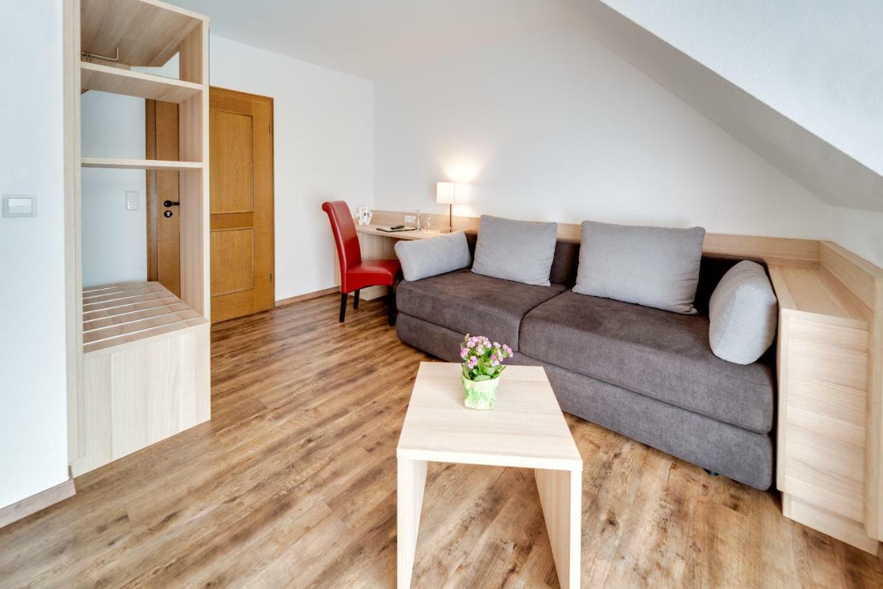 Hotel Waldparkstube Bad Schonborn Exteriör bild